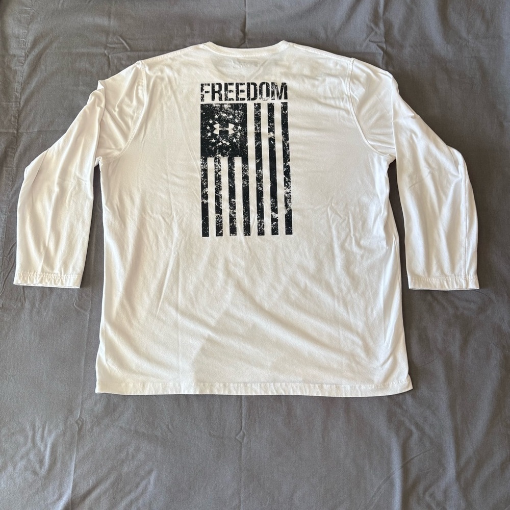 Under Armour Patriotic Freedom Flag Long Sleeve T 2XL White Navy Blue Loose Fit